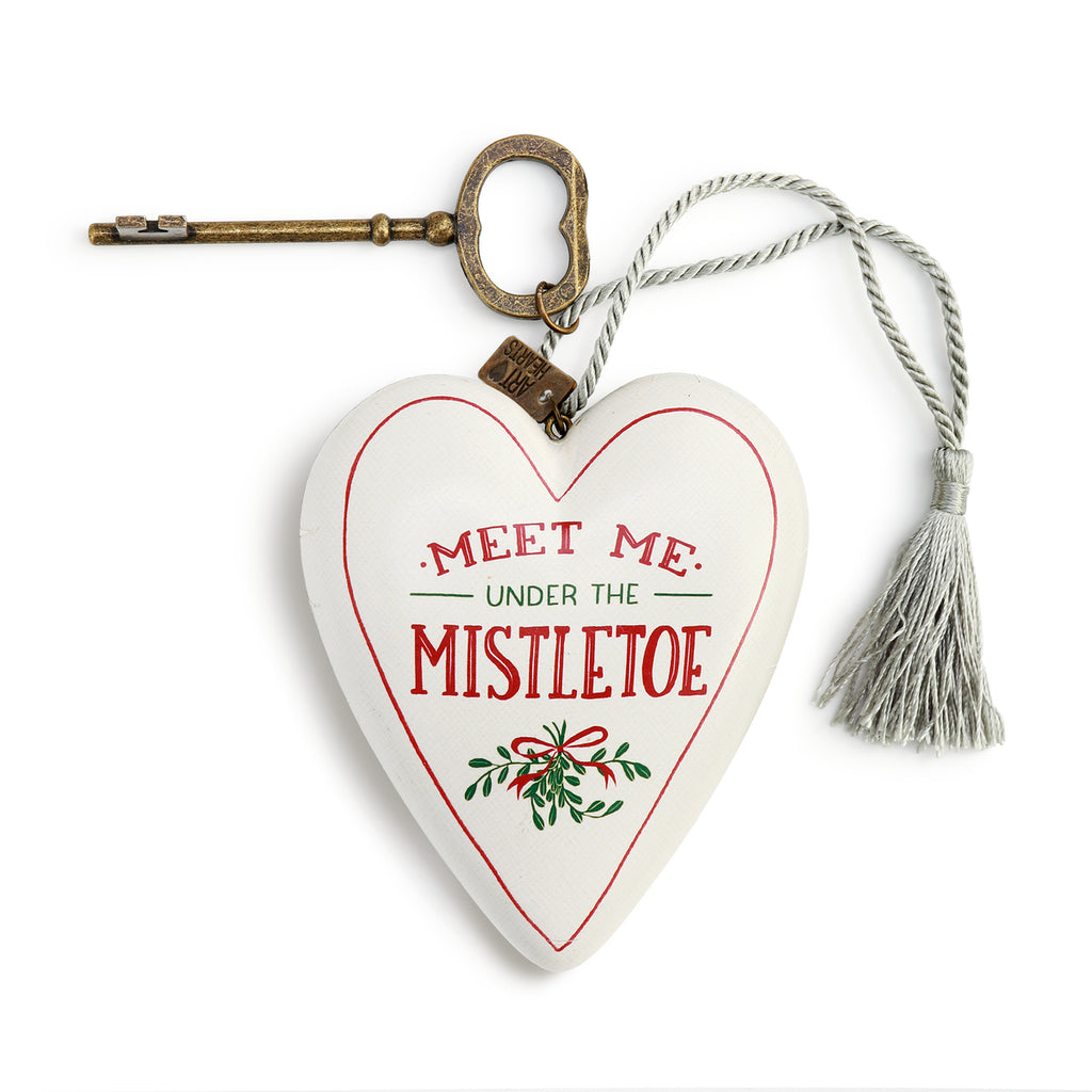 Art Heart <br> Under The Mistletoe (10cm)