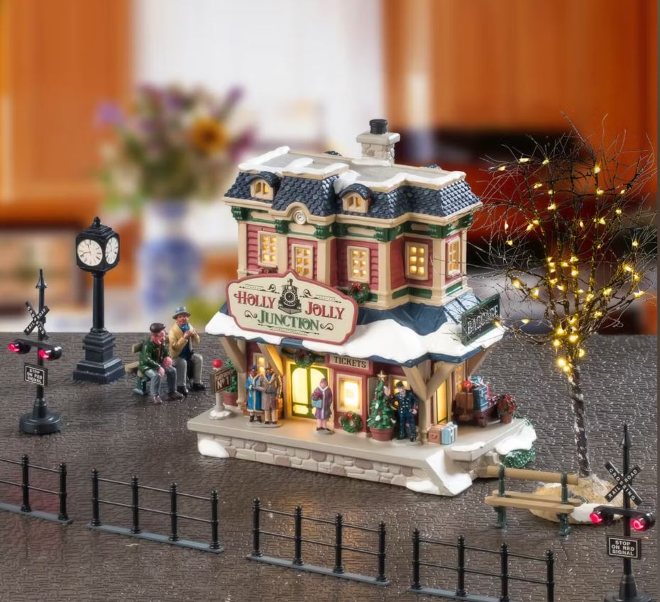 LEMAX 2025 PRE-ORDER <br> Caddington Village <br> Holly Jolly Junction Set - $199.95