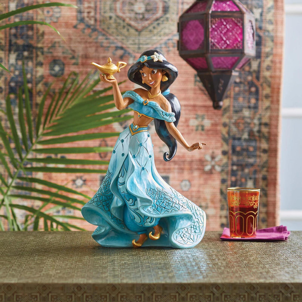 Disney Traditions <br> Jasmine Deluxe (37cm) <br> "Daring and Determined"