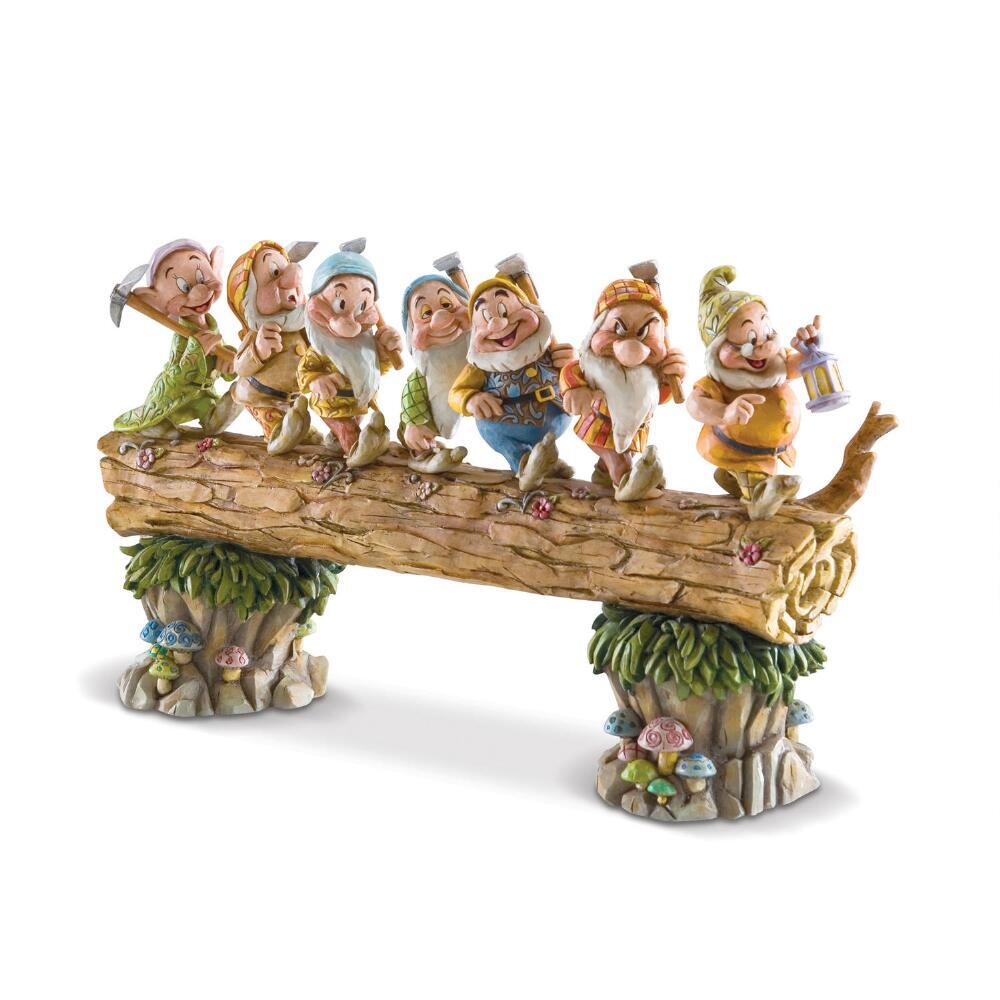 DISNEY TRADITIONS <br> Seven Dwarfs on Log <b> "Homeward Bound"