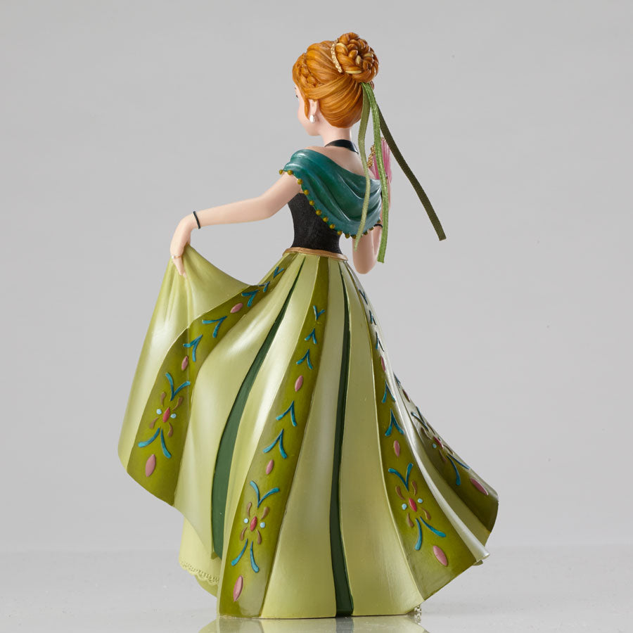 Disney Showcase <br> Couture de Force <br>Anna