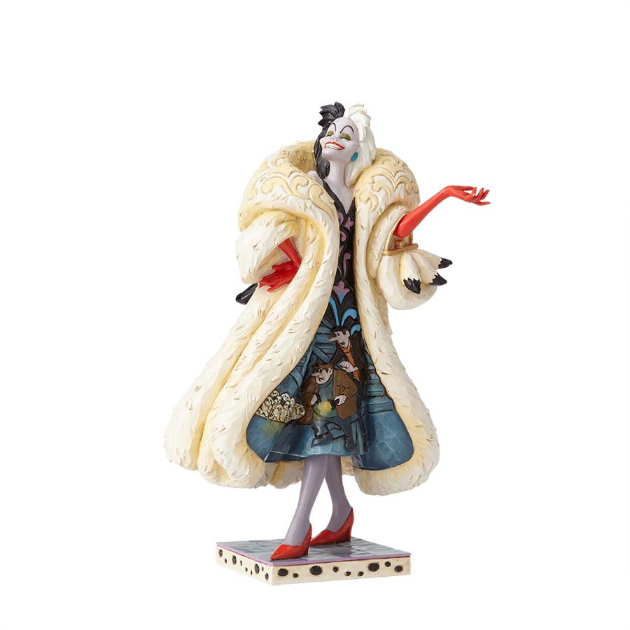 DISNEY TRADITIONS<br> Cruella De Vil with Scene <br> "Devilish Dognapper"