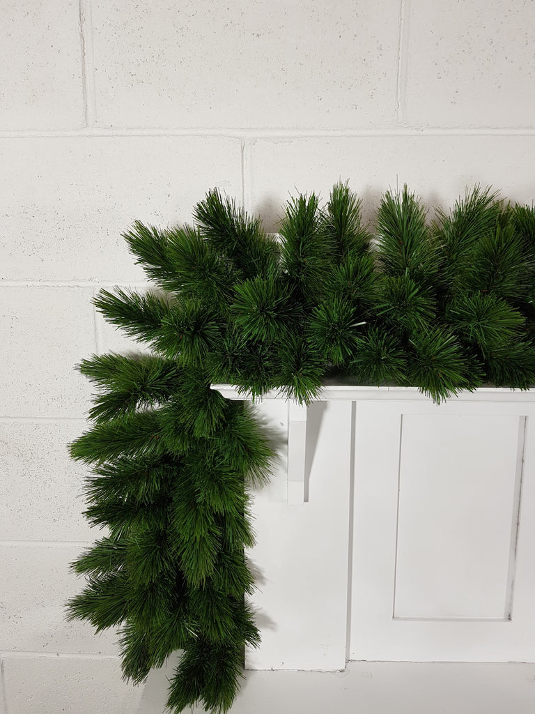 Christmas Garland <br> 9ft Pitch Pine Garland Green (2.74m)