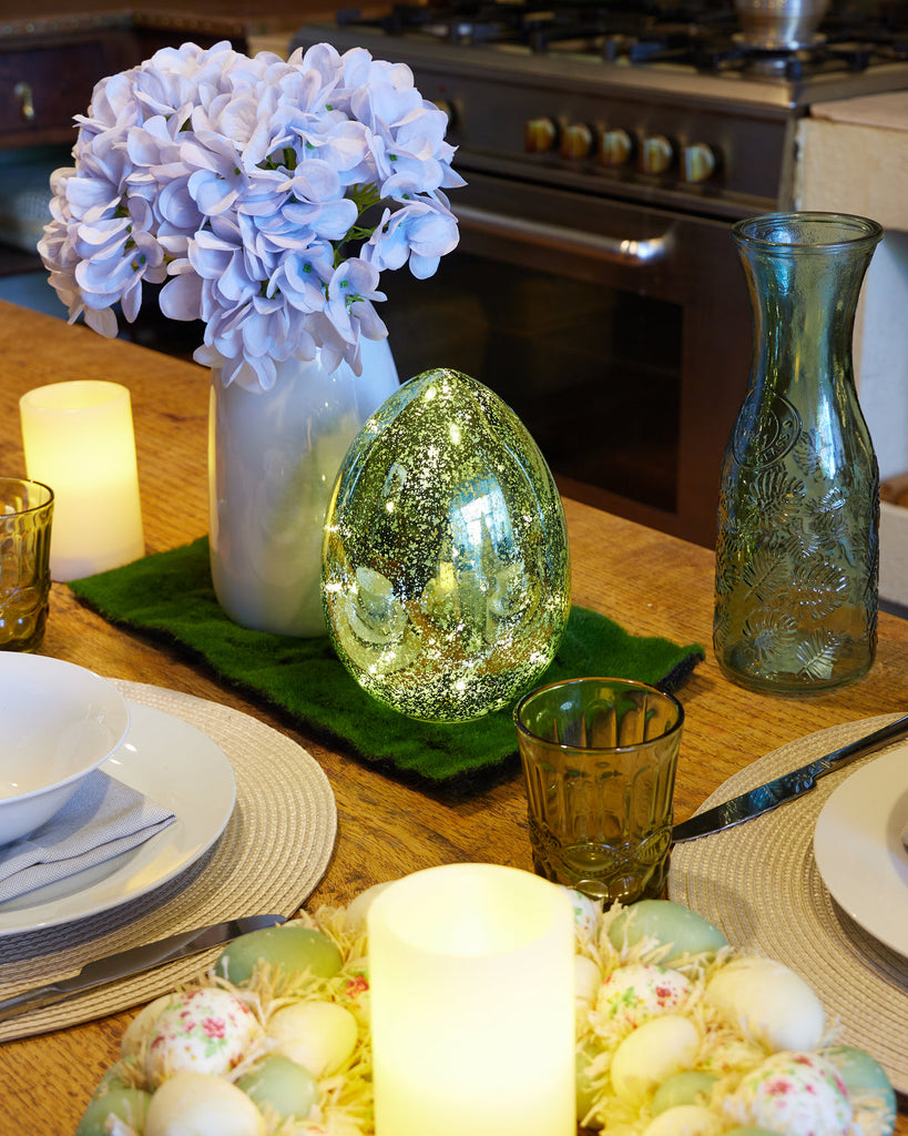 IMPERFECT EGGS <br> CLEARANCE SALE - 50% OFF <br> Light Up Egg - Green (20cm)